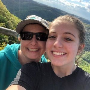 Meet your Posher, Rebecca